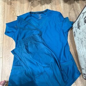 Cherokee Form Scrubs set, top medium, bottoms medium